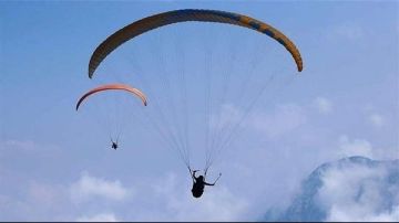 إشارة قضائية.. إقفال منصة للطيران الشراعي إشارة قضائية.. إقفال منصة للطيران الشراعي