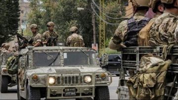 توقيف مواطنين لارتكابهما جرائم مختلفة منها إطلاق النار على دورية للجيش توقيف مواطنين لارتكابهما جرائم مختلفة منها إطلاق النار على دورية للجيش