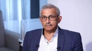 سعد تفقد أحد المباني التي تعرضت للقصف في قناريت