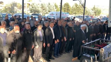 تشييع الزميل الصحافي علي داود في بلدة يحمر الشقيف تشييع الزميل الصحافي علي داود في بلدة يحمر الشقيف