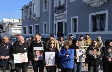 رفض في الشارع لتعيين قزي... أهالي الضحايا يرفعون الصوت رفض في الشارع لتعيين قزي... أهالي الضحايا يرفعون الصوت