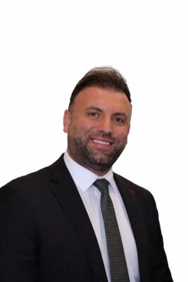 شعيا تسلم مهامه في مصلحة الأبحاث العلمية الزراعية رئيس مجلس إدارة مديرا عاما