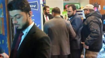 بالفيديو.. أول إطلالة لأحمد الشرع بعد معلومات عن استهدافه بالفيديو.. أول إطلالة لأحمد الشرع بعد معلومات عن استهدافه