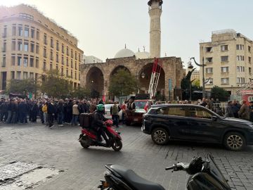 تجمع العسكريين المتقاعدين في محيط ساحة النجمة