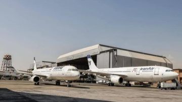 بعد إغلاق موقت.. إيران تعيد فتح مجالها الجوي