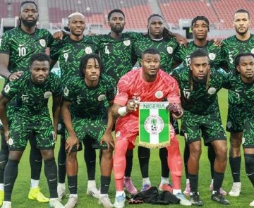 حكومة نيجيريا تعلن انتهاء أزمة مكافآت  النسور 