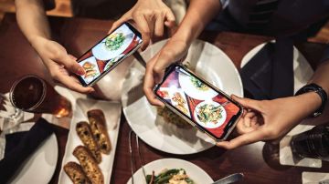 سلامة الغذاء: رقابة ذكية عبر الهواتف.. قريبا