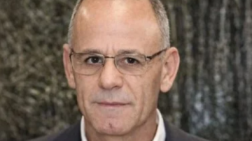 وفد لجنة متابعة قضية النقيب المختطف أحمد شكر زار الشيخ الخطيب (تقرير)