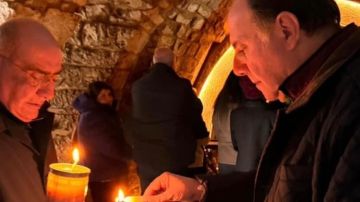 حاكم مصرف لبنان زار ضريح القديس شربل حاكم مصرف لبنان زار ضريح القديس شربل