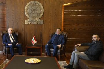 استقبالات وزير الدفاع الوطني استقبالات وزير الدفاع الوطني