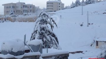 البقاع الغربي والشمال تكللا بالابيض جراء المنخفض الجوي (تقرير)