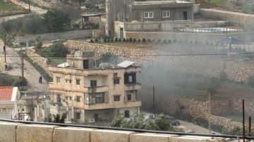 جنوب لبنان.. مقتل شخص وإصابة آخرين بهجوم مسيرة إسرائيلية (صور)