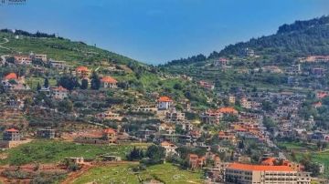 مسيرة تستهدف حي المسارب في العديسة بقنبلة صوتية أثناء تفكيك عبوات ناسفة