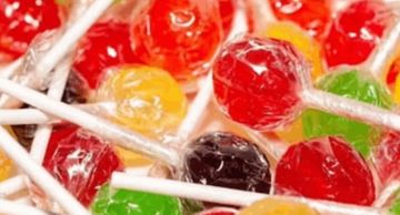 مصاصة تغنيك عن السماعات وتوصلك بالموسيقى عبر الأسنان