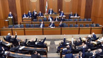 الرئيس بري افتتح جلسة مناقشة موازنة 2026 وكنعان : استحداث ضرائب جديدة يخالف احكام الدستور الرئيس بري افتتح جلسة مناقشة موازنة 2026 وكنعان : استحداث ضرائب جديدة يخالف احكام الدستور