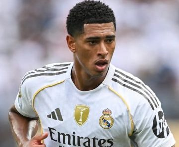 بيلنغهام يحول اتهامات السهر إلى احتفال ساخر