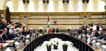 عشية الجلسة الوزراء ينسقون بشان هذا الأمر عشية الجلسة الوزراء ينسقون بشان هذا الأمر