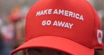 بالصور: MAGA عالطريقة الغرينلاندية... وقبعات ساخرة