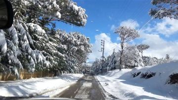 بسبب تراكم الثلوج... إليكم الطرقات الجبلية المقطوعة