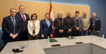 توقيع بروتوكول تعاون بين وزارتي التربية والدولة لشؤون التكنولوجيا توقيع بروتوكول تعاون بين وزارتي التربية والدولة لشؤون التكنولوجيا