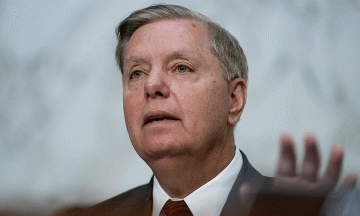 غراهام: ترامب وافق على فرض عقوبات على روسيا