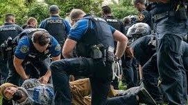 أميركا: جريمة قتل مواطن برصاص وكالة الهجرة تتفاعل والاحتجاجات تتحول إلى مواجهات عنيفة