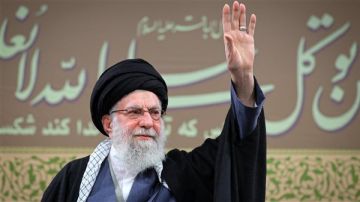 الامام السيد علي الخامنئي: بإذن الله ... شعور النصر سينتشر قريبا في قلوب ابناء الشعب الايراني