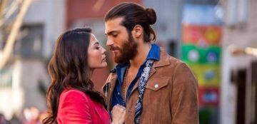 نجم عالمي شهير يشيد بجان يامان وديميت أوزدمير