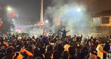 إيران.. اعتقال 200 من قادة الاحتجاجات