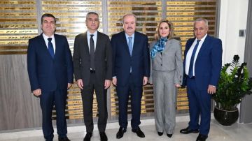 اجتماع في المالية مع وفد البنك الدولي... وتوقيع اتفاقية مع وزارة الطاقة اجتماع في المالية مع وفد البنك الدولي... وتوقيع اتفاقية مع وزارة الطاقة