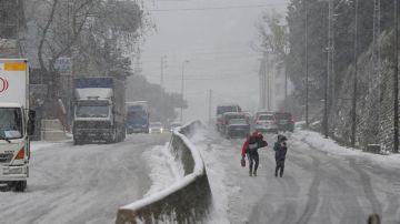 الأمطار والثلوج راجعة... وتحذير من الجليد!