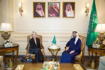 سفير المملكة في لبنان يستقبل الممثلة لمفوضية الأمم المتحدة لشؤون اللاجئين في لبنان سفير المملكة في لبنان يستقبل الممثلة لمفوضية الأمم المتحدة لشؤون اللاجئين في لبنان