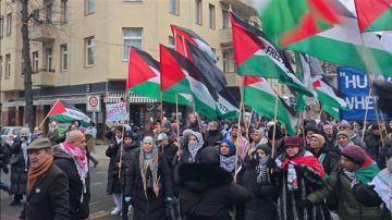 مظاهرة جماهيرية في العاصمة الألمانية تنديدا بالعدوان المستمر على قطاع غزة