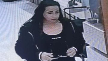 بالفيديو والصور: تعميم صورة مطلوبة بجرم سرقة... هل تعرفون شيئا عنها يساهم في إلقاء القبض عليها؟