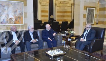 سلام يستقبل وفد المقاصد في السراي الحكومي