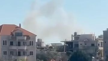 بالفيديو: غارة تستهدف سيارة بالفيديو: غارة تستهدف سيارة