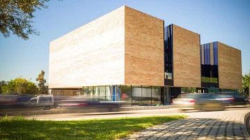 رئيس بلدية جبيل: لإعادة تأهيل المباني المتصدعة في مختلف المناطق