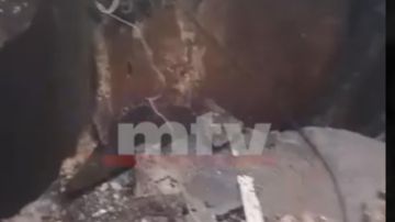 بالفيديو: إنهيار فرن.. بسبب الأمطار الغزيرة بالفيديو: إنهيار فرن.. بسبب الأمطار الغزيرة