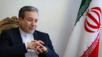 عراقجي في بيروت: زيارة توقيع كتاب بطابع سياسي