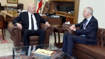 عون بحث والسفير الفرنسي في التحضيرات لانعقاد مؤتمر دعم الجيش