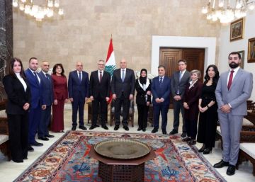 لقاءات علمية ونقابية وسياحية في قصر بعبدا لقاءات علمية ونقابية وسياحية في قصر بعبدا