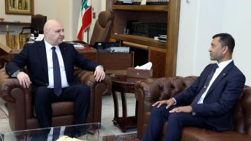 الرئيس عون استقبل سفير بنغلادش في زيارة وداعية