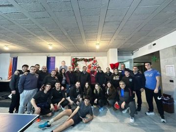 بالصور - لجنة الشباب في هيئة قضاء جبيل في التيار الوطني الحر نظمت دورة في لعبة كرة الطاولة بالصور - لجنة الشباب في هيئة قضاء جبيل في التيار الوطني الحر نظمت دورة في لعبة كرة الطاولة