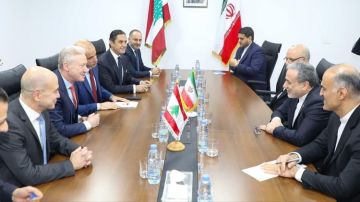 رجي اكد لـ وزير خارجية إيران ان الدفاع عن لبنان مسؤولية الدولة: هل تقبل طهران بتنظيم مسلح غير شرعي على أراضيها؟ عراقجي: ايران تدعم حزب الله لكن لا تتدخل في قراراته