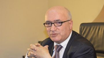 ناصر قنديل والشلة ناصر قنديل والشلة