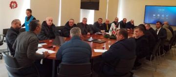 هاني بحث مع مستوردي وتجار المواشي بمكافحة الغش وتسهيل الاستيراد: للحفاظ على استمرارية القطاع هاني بحث مع مستوردي وتجار المواشي بمكافحة الغش وتسهيل الاستيراد: للحفاظ على استمرارية القطاع