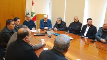 وزير الزراعة بحث مع وفد نيابي وزراعي في ملف استيراد البطاطا المصرية وزير الزراعة بحث مع وفد نيابي وزراعي في ملف استيراد البطاطا المصرية