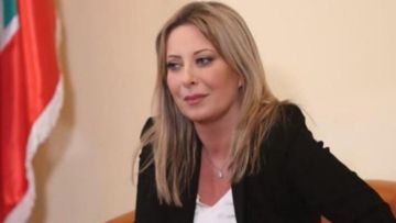 أيوب: الهدف الأساسي لمؤتمر باريس يتمثل في تمكين الجيش وتأمين مستلزماته المالية واللوجستية أيوب: الهدف الأساسي لمؤتمر باريس يتمثل في تمكين الجيش وتأمين مستلزماته المالية واللوجستية