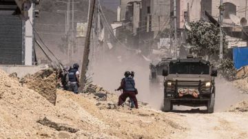 إصابة شاب شمال القدس واقتحامات للاحتلال في عدة مناطق بالضفة