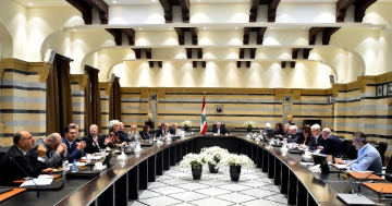 مجلس الوزراء: تعيين مصباح خليل رئيسا للمجلس الأعلى للجمارك..ورئيس الحكومة طالب الوزراء الالتزام بالبيان الوزاري